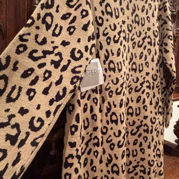 NWT” WOW!!!- KASPER ANIMAL PRINT SWEATER COAT- BRAND NEE!! - Picture 4 of 13